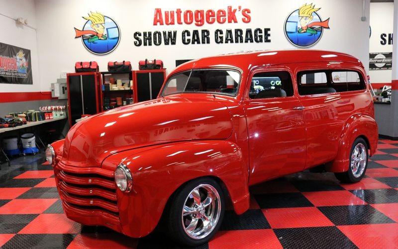 Wetsanding 1948 Chevy Suburban Streetrod Mike Phillips
