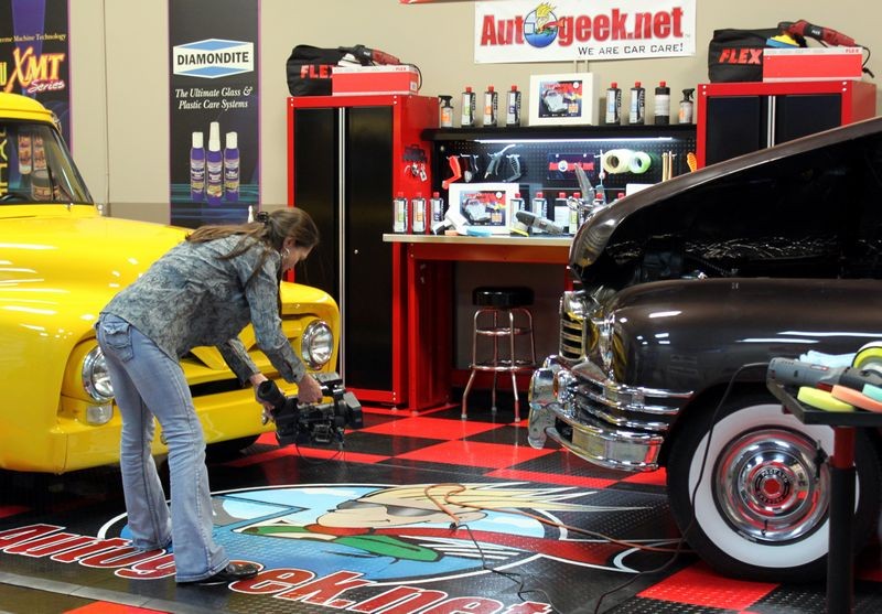 What's in the Garage TV Show with Mike Phillips at Autogeek.net