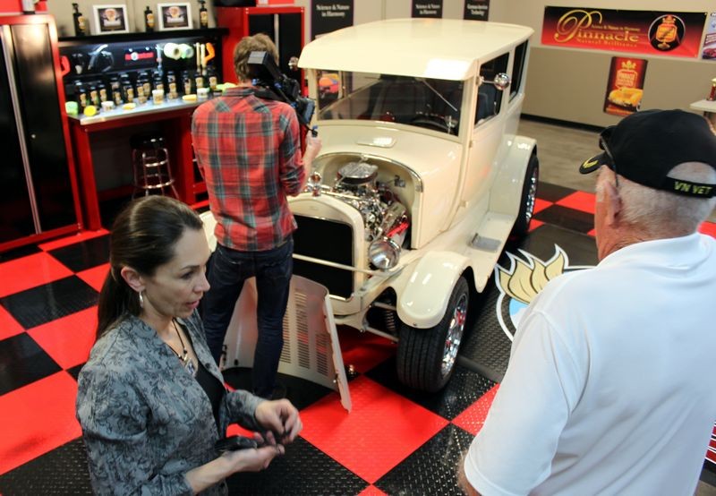 What's in the Garage TV Show with Mike Phillips at Autogeek.net