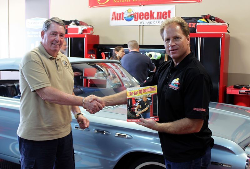 What's in the Garage TV Show with Mike Phillips at Autogeek.net
