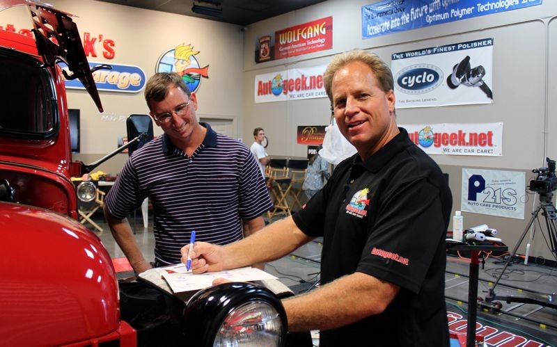 What's in the Garage TV Show with Mike Phillips at Autogeek.net