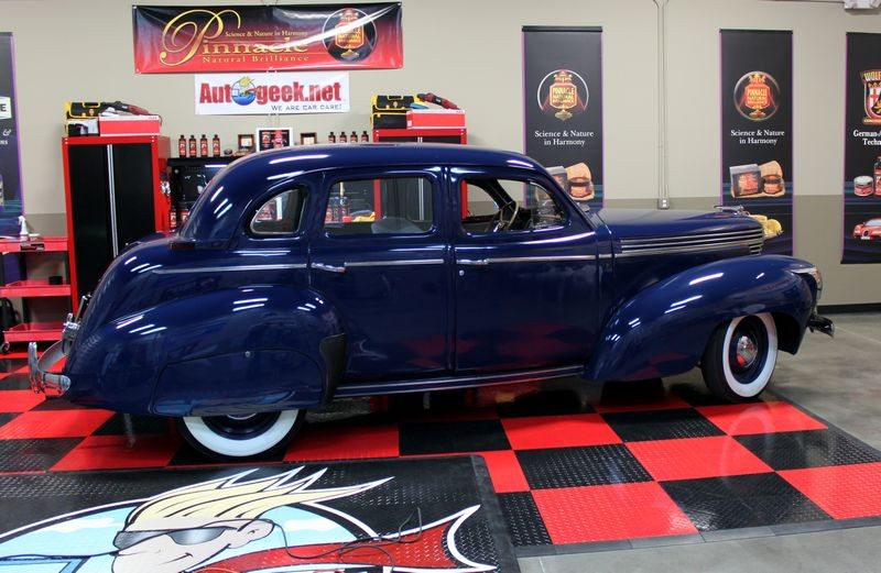 What's in the Garage TV Show with Mike Phillips at Autogeek.net