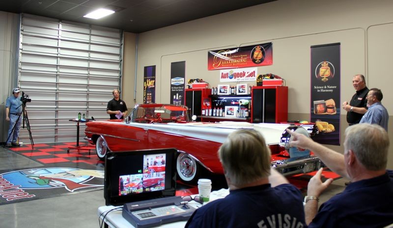 What's in the Garage TV Show with Mike Phillips at Autogeek.net