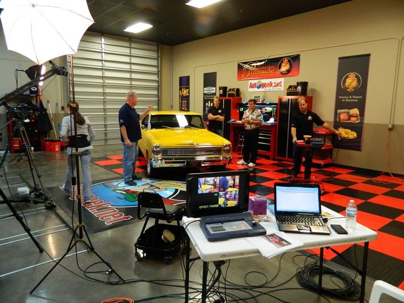 What's in the Garage TV Show with Mike Phillips at Autogeek.net