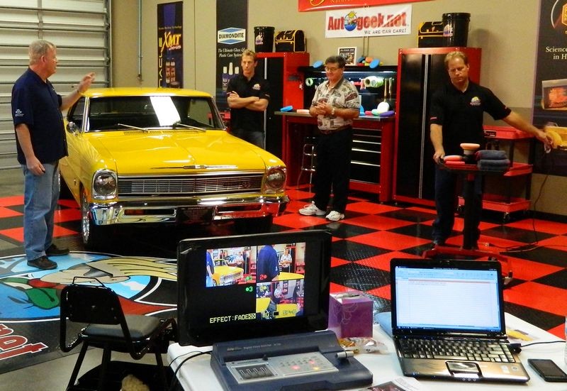 What's in the Garage TV Show with Mike Phillips at Autogeek.net