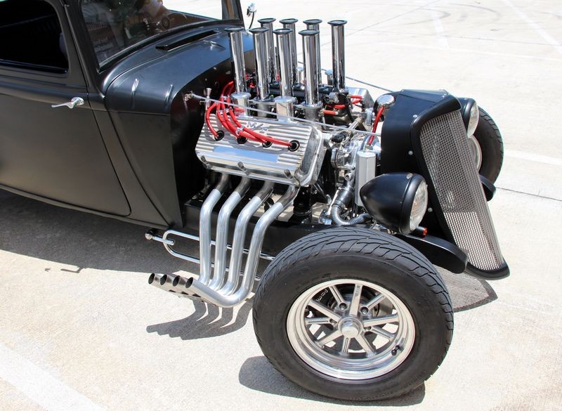 Wicked Bad Pontiac 5-Window Coupe with a Hemi Engine