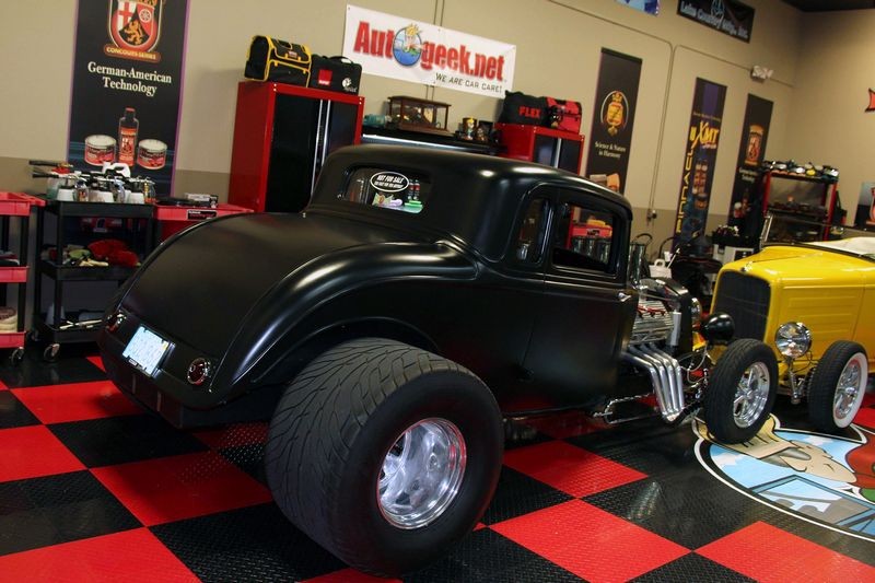 Wicked Bad Pontiac 5-Window Coupe with a Hemi Engine