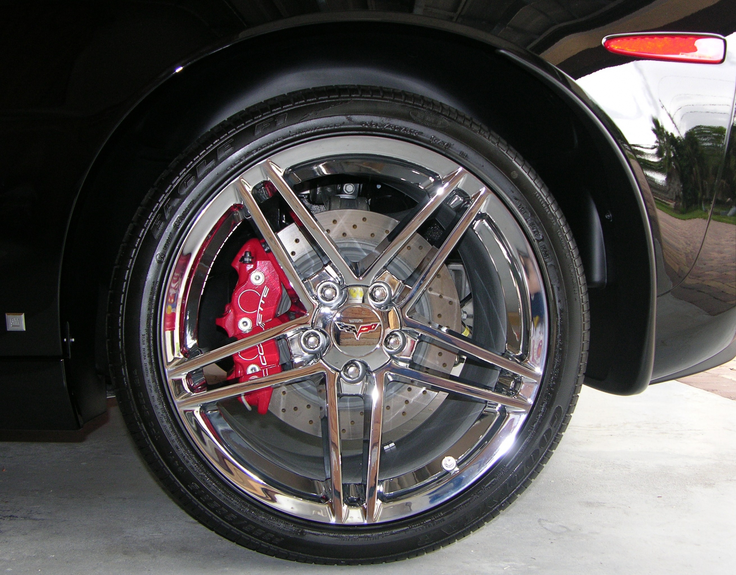 Z06 Wheels, Wells and Calipers 6